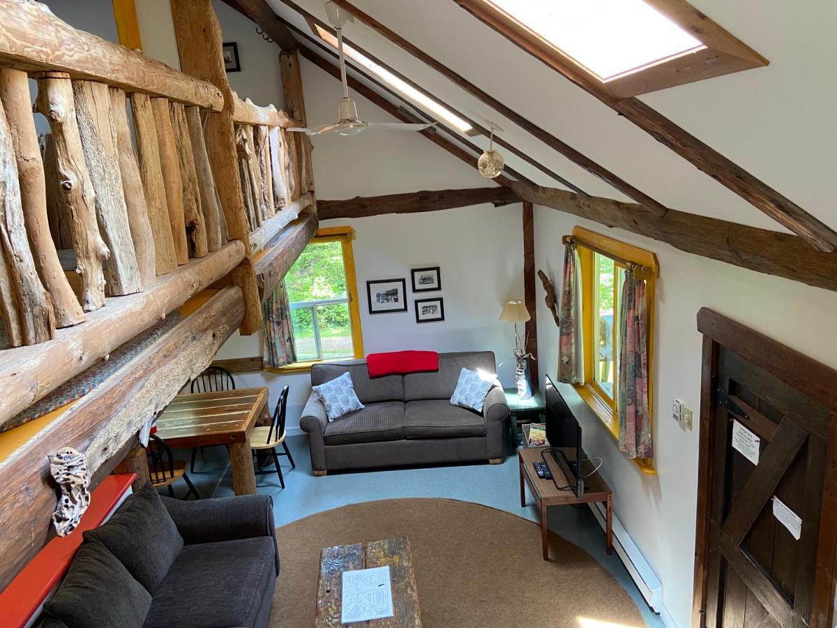Woods End Landing Hotel Bamfield Kültér fotó